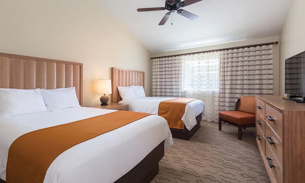 Condo in Kailua-Kona · ★4.5 · 2 bedrooms · 4 beds · 2 shared baths - Image 12