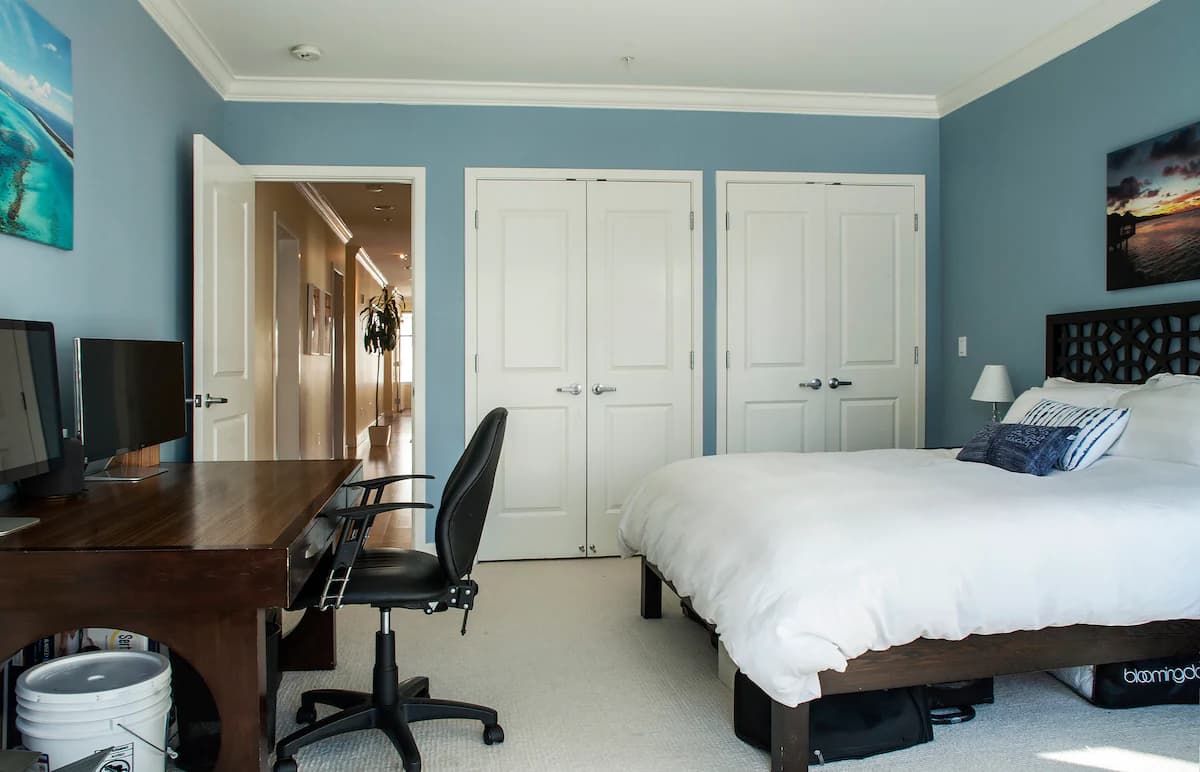 Elevator Opens Into FlatNob Hill 3BR, 2 Parking - Photo 41
