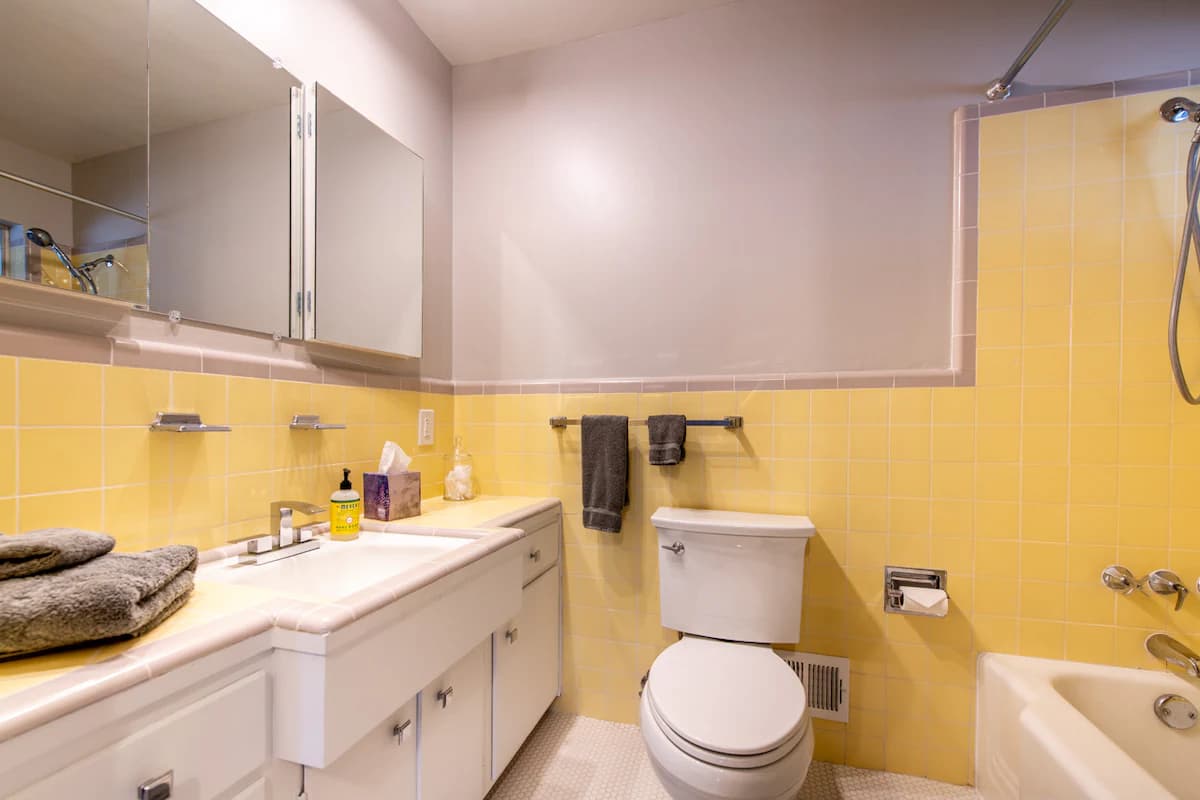Condo in Palo Alto · ★4.92 · 1 bedroom · 1 bed · 1 bath - Image 8