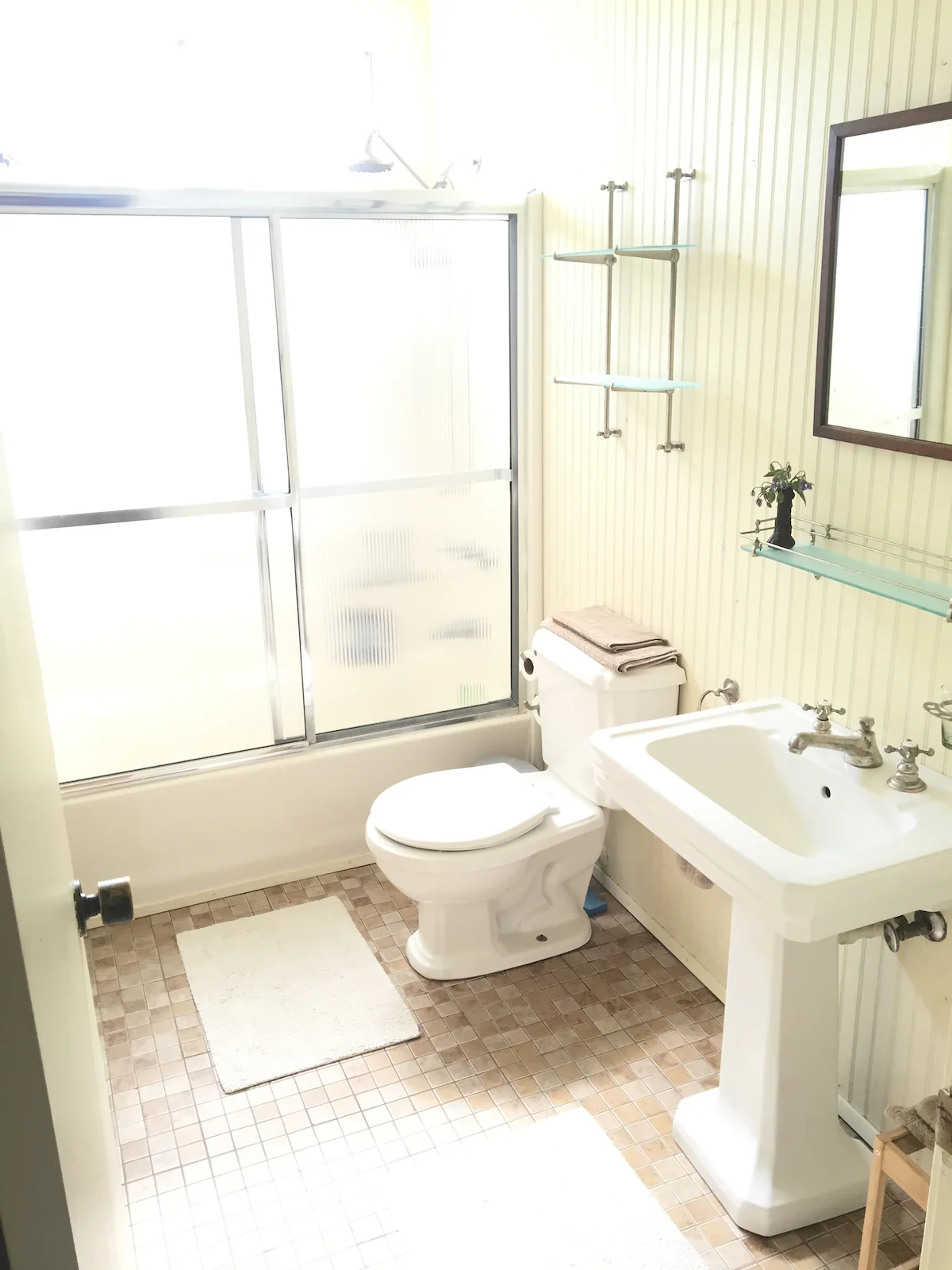 Ocean Front Beach Cottage with Hot Tub & Fireplace - Photo 16