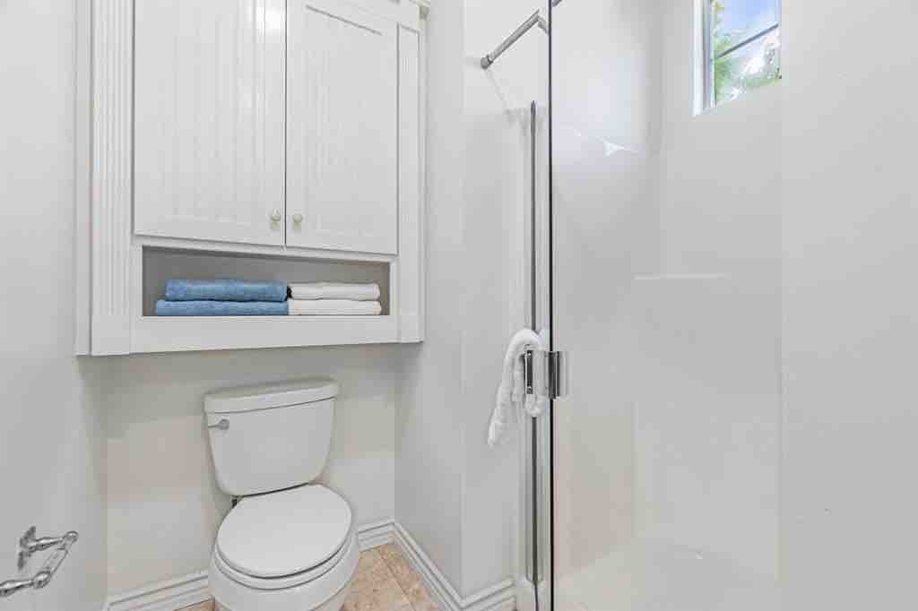 Home in Mountain View · ★4.92 · 3 bedrooms · 4 beds · 2.5 baths - Image 22
