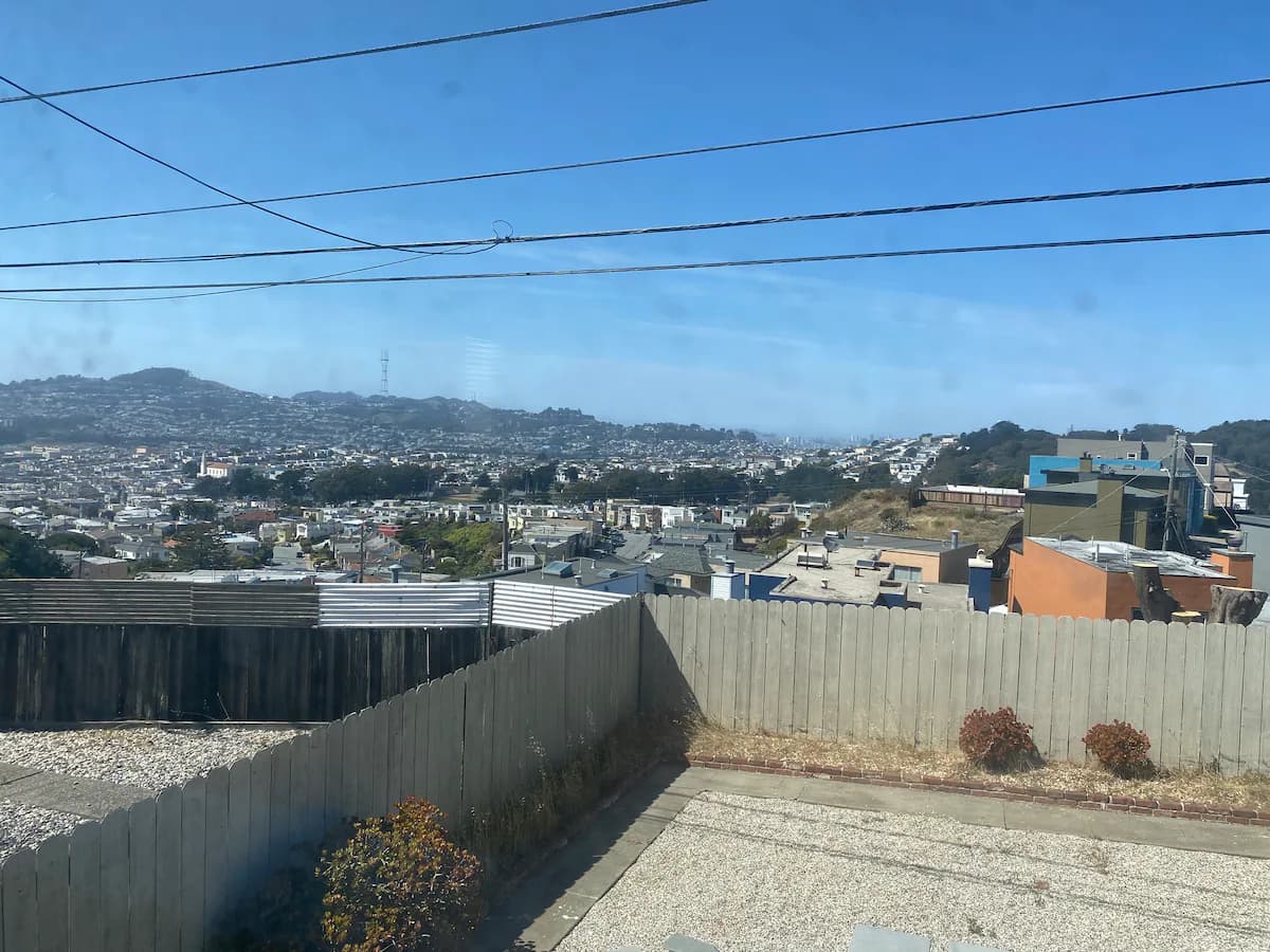 Home in Daly City · ★4.93 · 3 bedrooms · 4 beds · 2 baths - Image 6