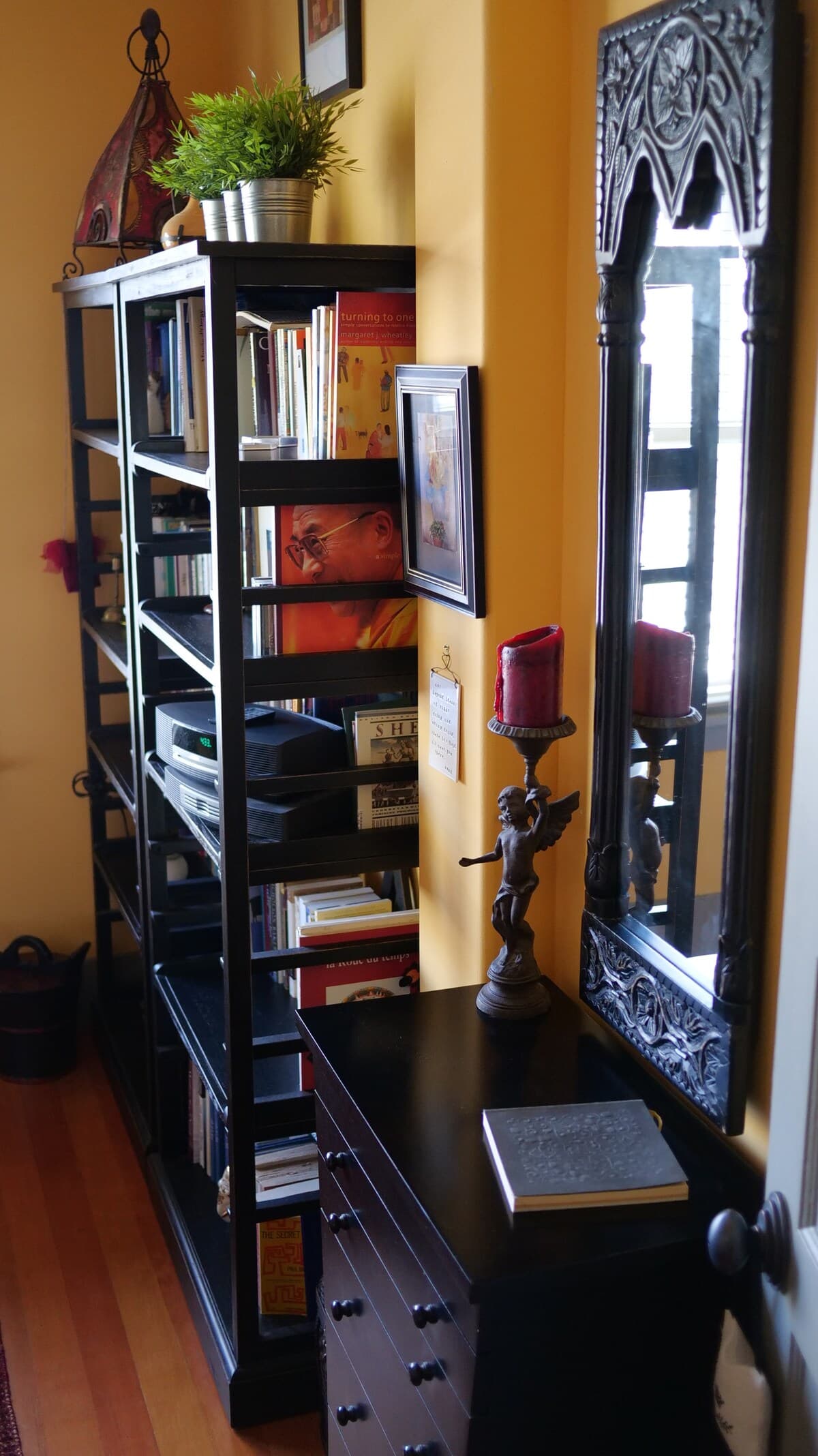 Charming Craftsman Flat, Steps to Downtown - Photo 7