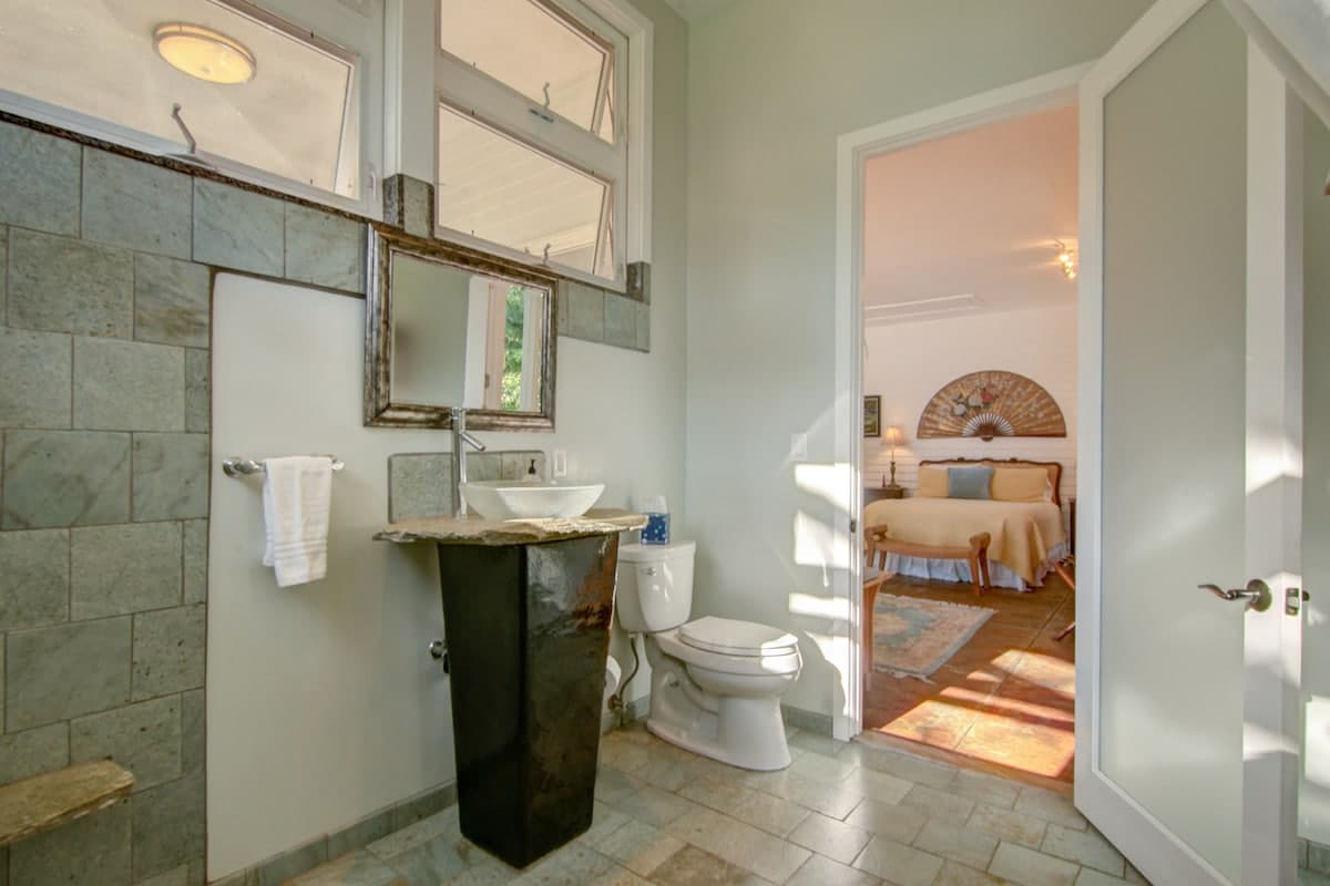 Garden Suite at Onomea - Image 13