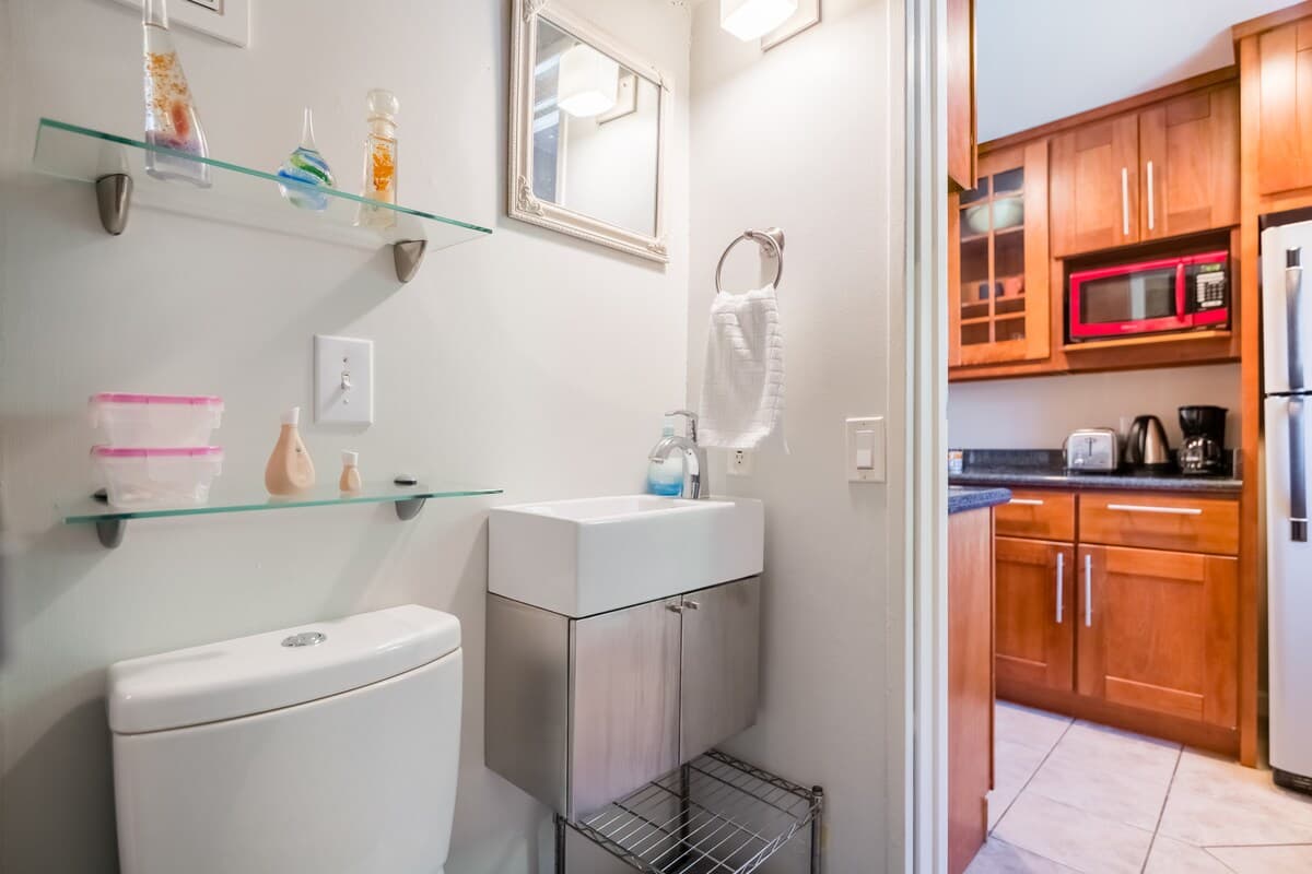 Home in Mountain View · ★4.88 · 1 bedroom · 1 bed · 1 bath - Image 19