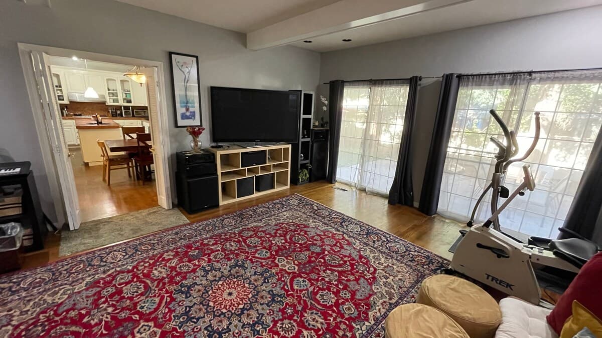 Home in West Menlo Park · ★4.89 · 5 bedrooms · 7 beds · 4 baths - Image 83