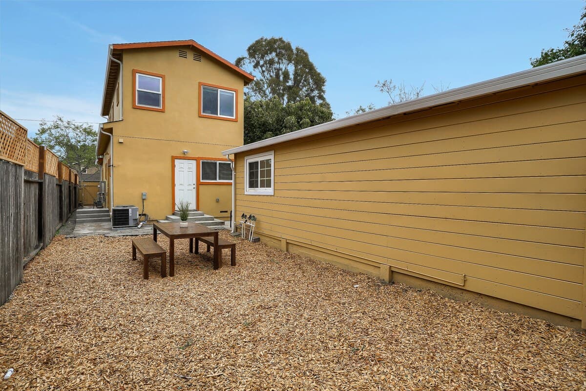 Home in Mountain View · ★4.79 · 3 bedrooms · 4 beds · 2.5 baths - Image 53