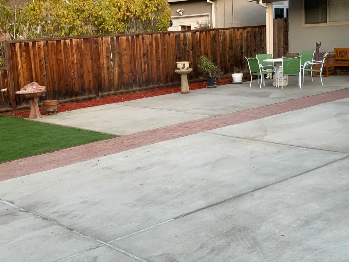 Cheerful Los Altos Home with Fireplace & Office - Photo 14