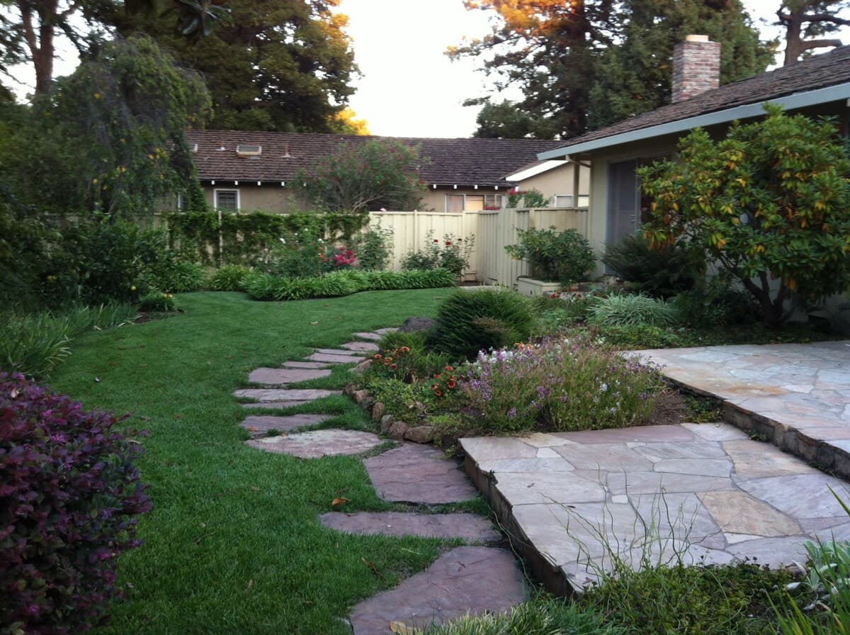 Home in Los Altos · ★4.36 · 5 bedrooms · 5 beds · 3.5 baths - Image 34