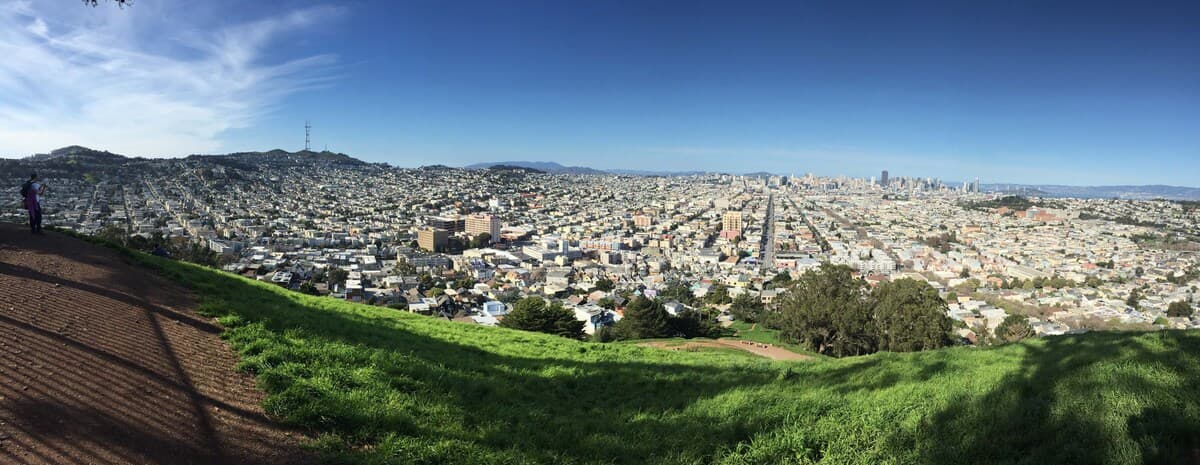 Home in San Francisco · ★4.94 · 4 bedrooms · 5 beds · 3 baths - Image 32