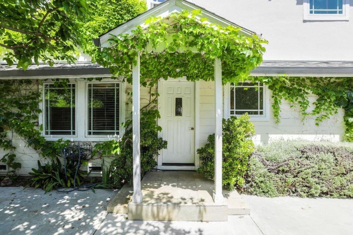 Home in Mountain View · ★4.85 · 4 bedrooms · 6 beds · 3 baths - Image 38
