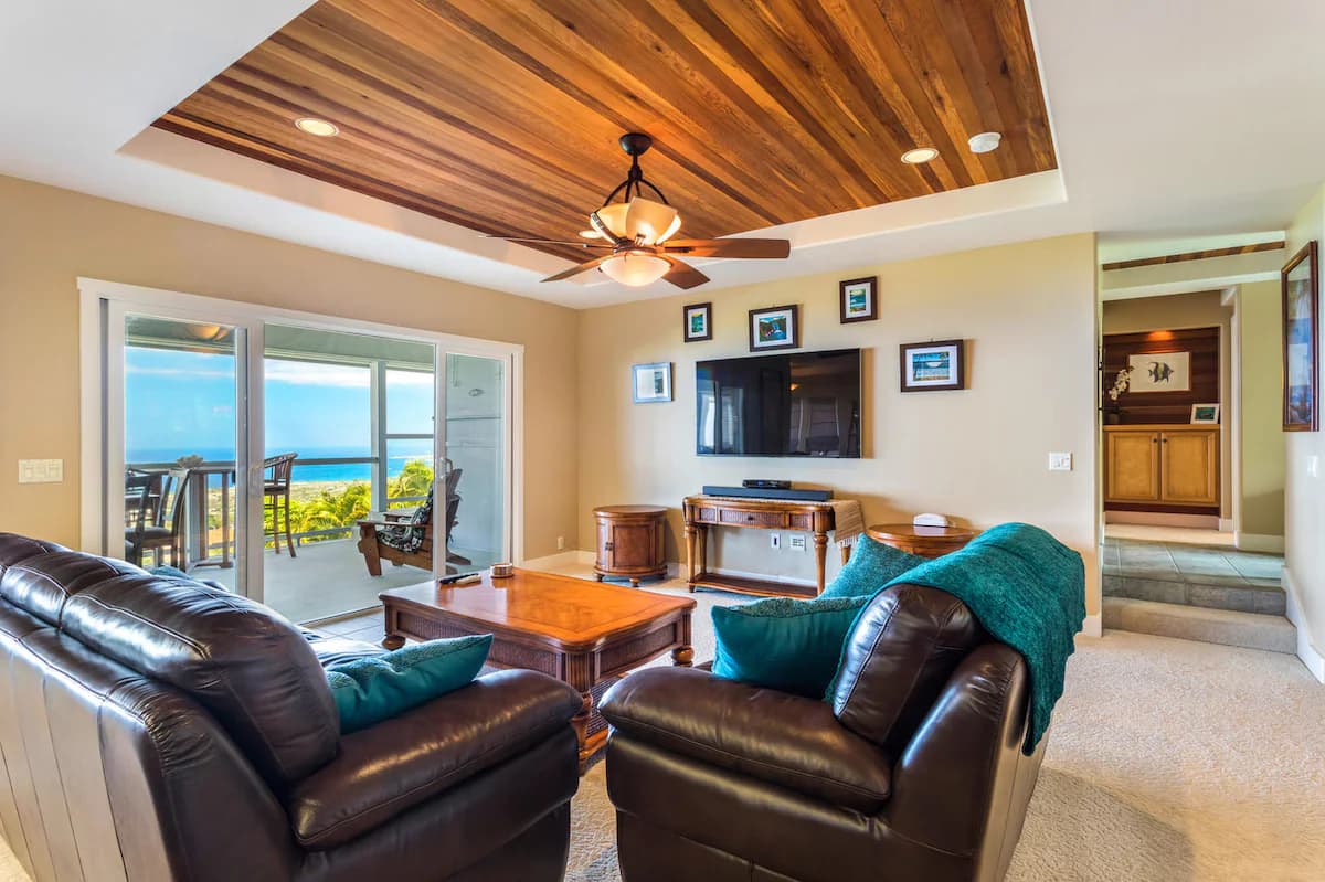 Home in Kailua-Kona · ★4.96 · 3 bedrooms · 3 beds · 3 baths - Image 10