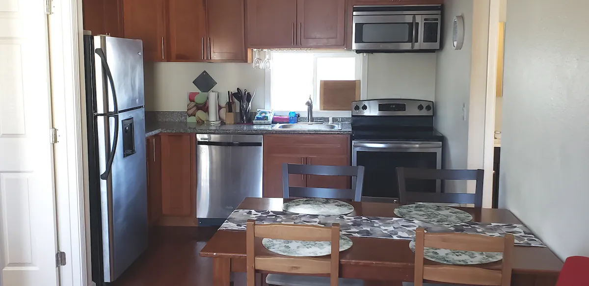 Guesthouse in Redwood City · ★4.57 · 2 bedrooms · 4 beds · 1 bath - Image 1