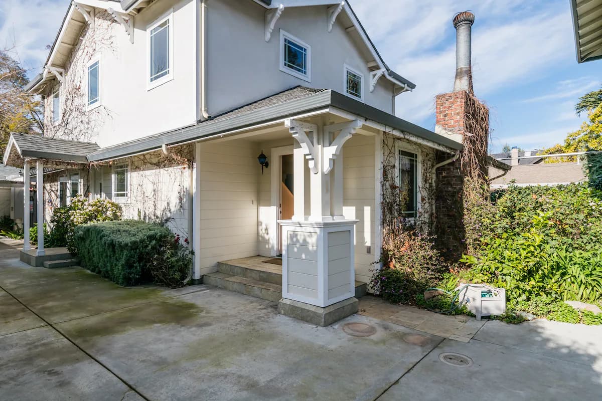 Home in Mountain View · ★4.85 · 4 bedrooms · 6 beds · 3 baths - Image 35