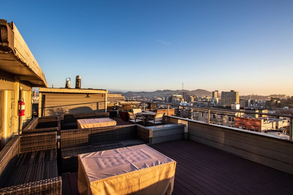 Condo in San Francisco · ★4.96 · 1 bedroom · 1 bed · 1 bath - Image 14