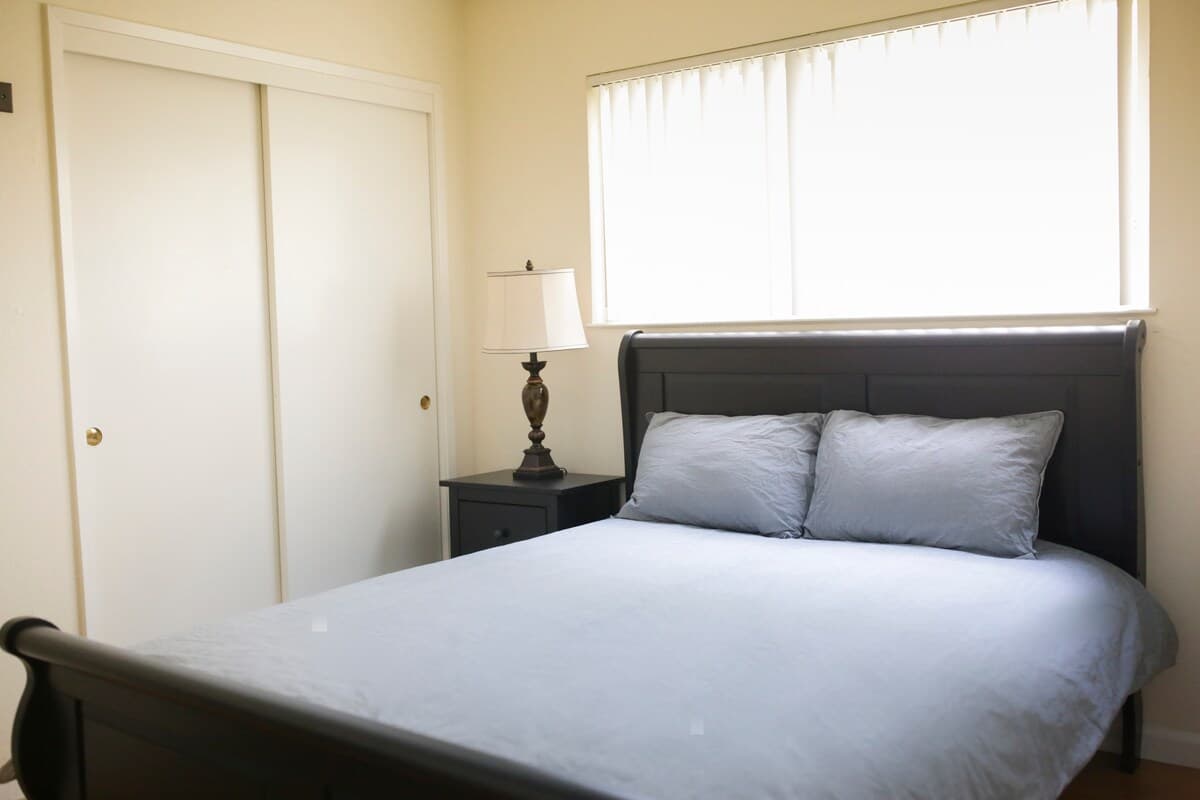 Renovated 2 BR Apt Near Mountain View Downtown - Image 71