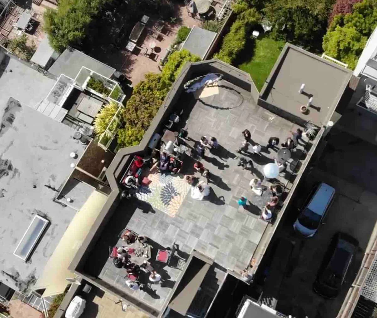 Private 2BR with 1000ft² Rooftop & 360 Views - Photo 42