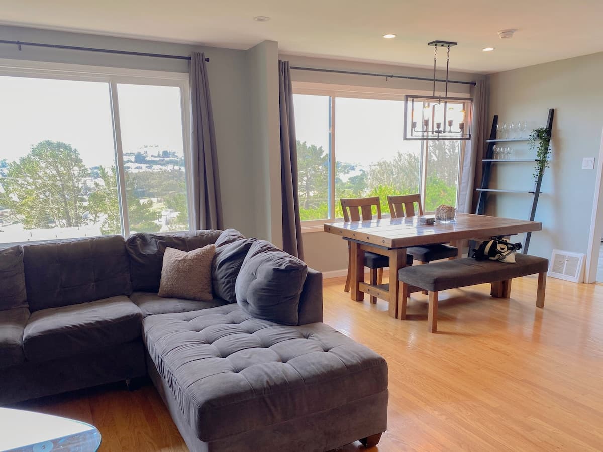 Modern Farmhouse with Panoramic Canyon Views - Photo 4