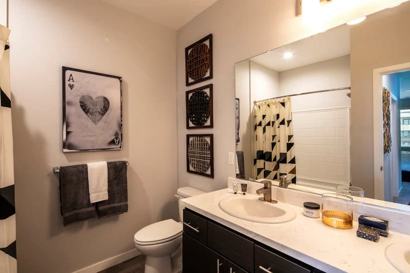 Modern Menlo Park 2 bedroom apartment - Image 7