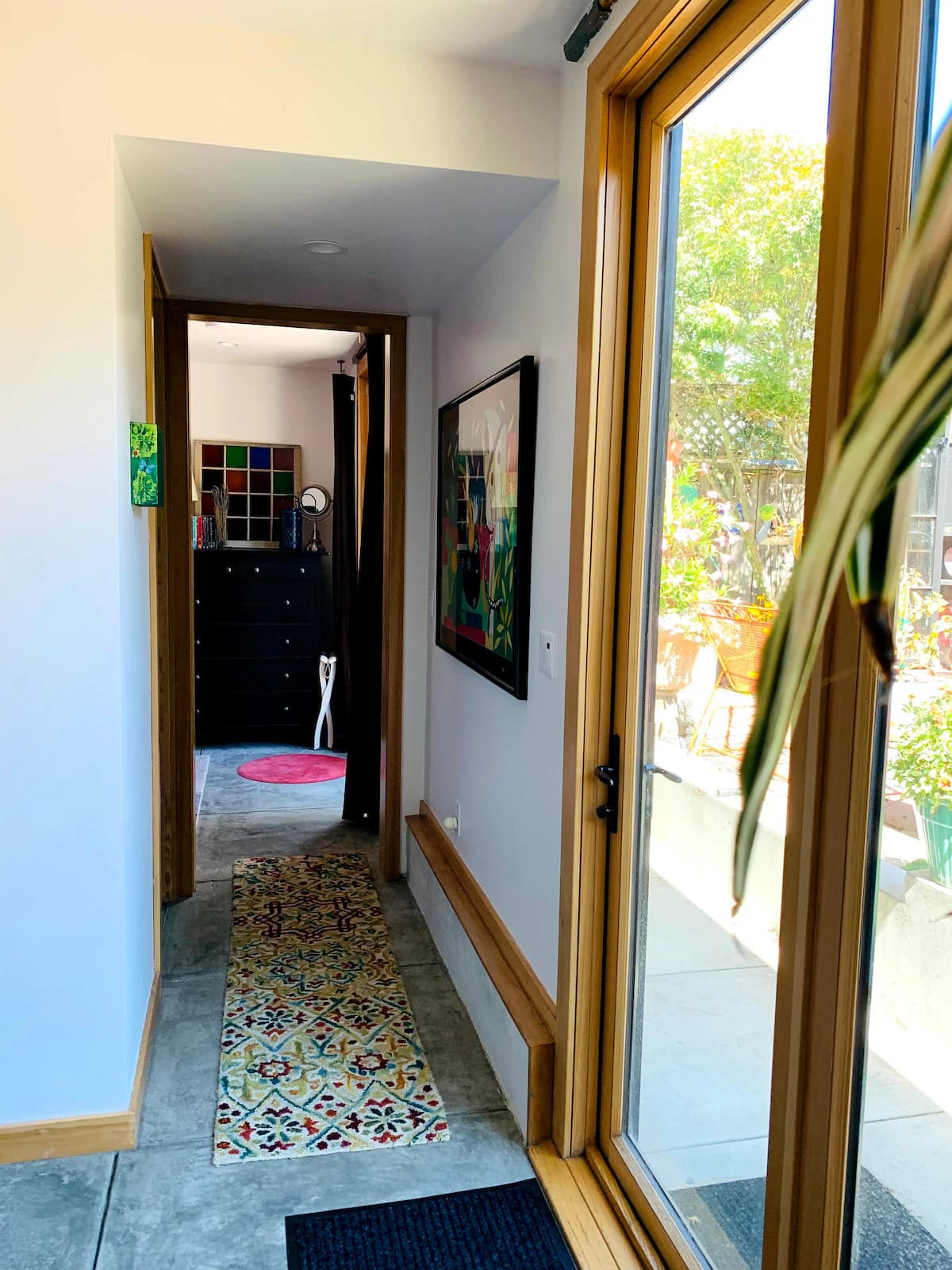 Sunny Garden Apartment Near SFO with Courtyard - Photo 7