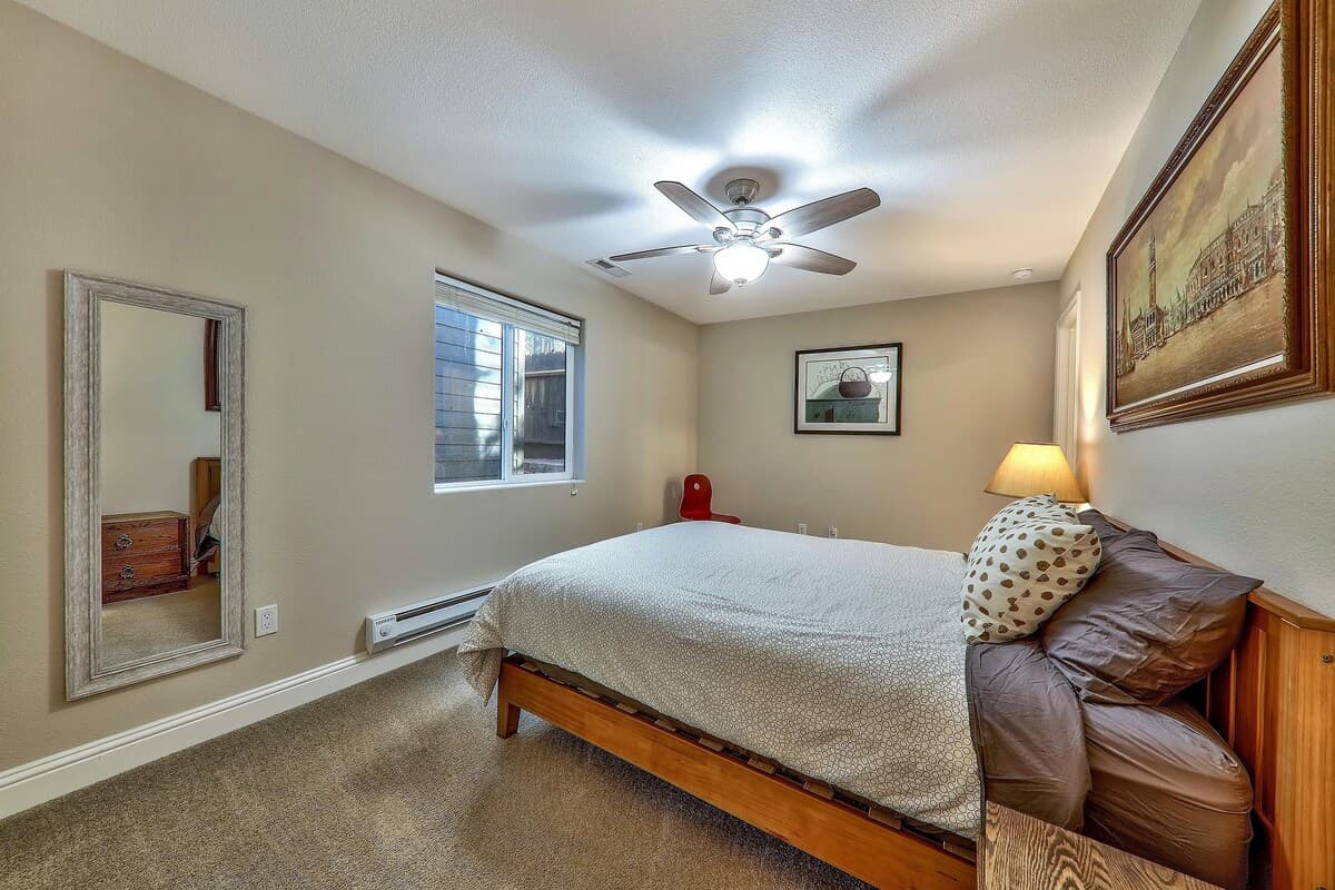 Gated Townhome, AC, Walk to Heavenly & Casinos - Photo 4