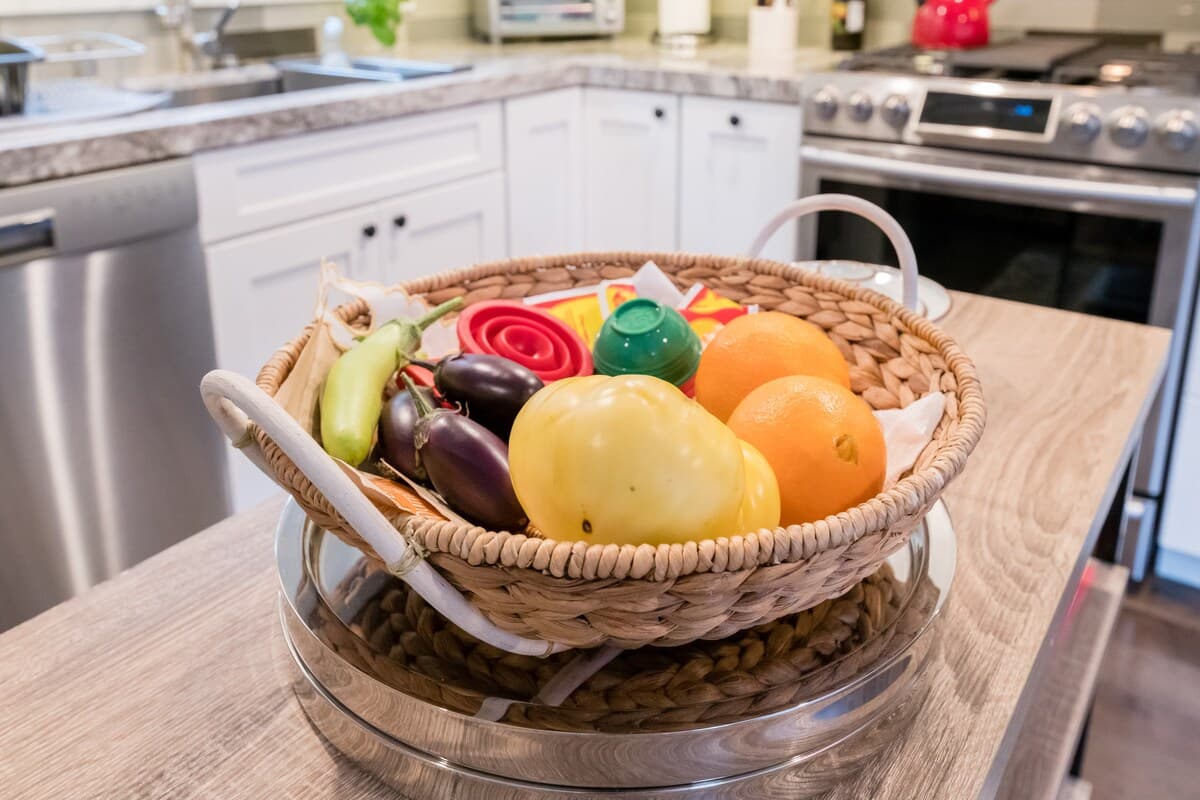 Guesthouse in Menlo Park · ★4.93 · 1 bedroom · 1 bed · 1 bath - Image 12