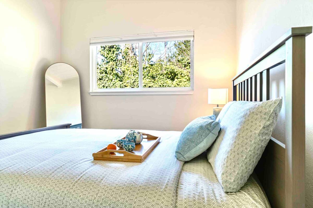 Home in Menlo Park · ★4.81 · 4 bedrooms · 7 beds · 2 baths - Image 22