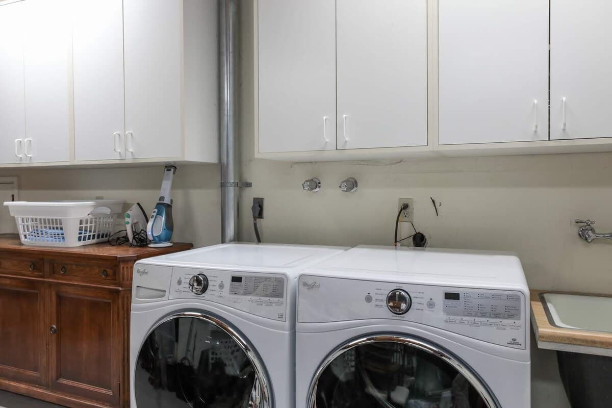 Home in Menlo Park · ★4.96 · 2 bedrooms · 2 beds · 2 baths - Image 22