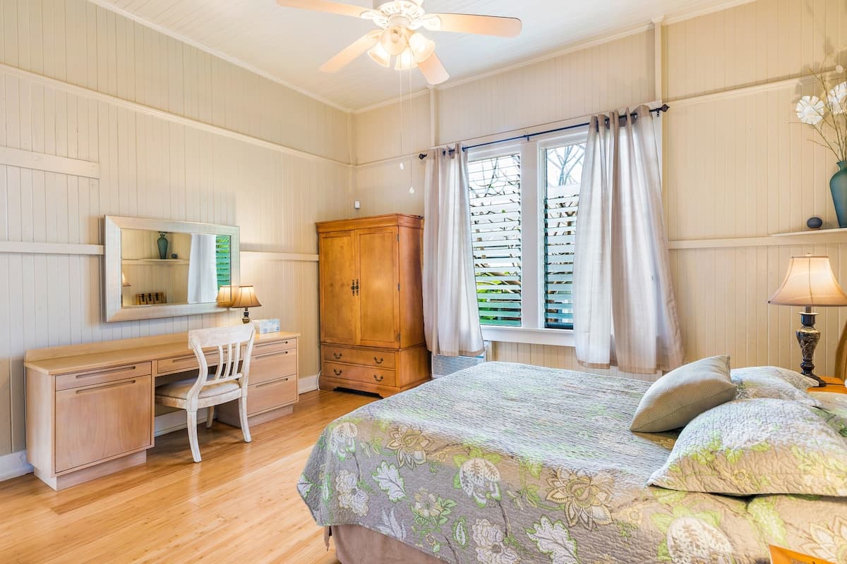 Renovated Plantation Home; Walk into Wailuku Town! - Image 19