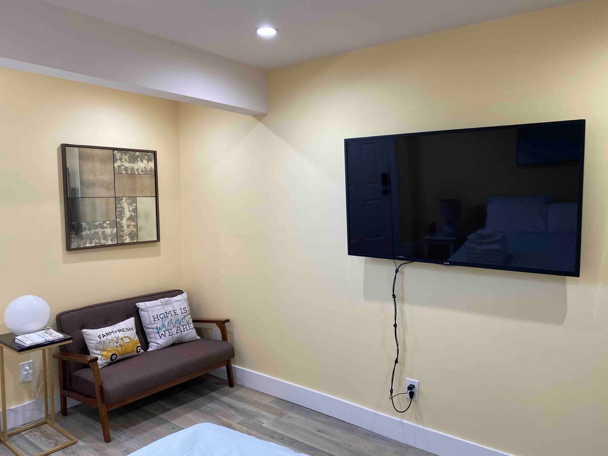 Modern, spacious guest suite near Glen Park BART - Photo 10