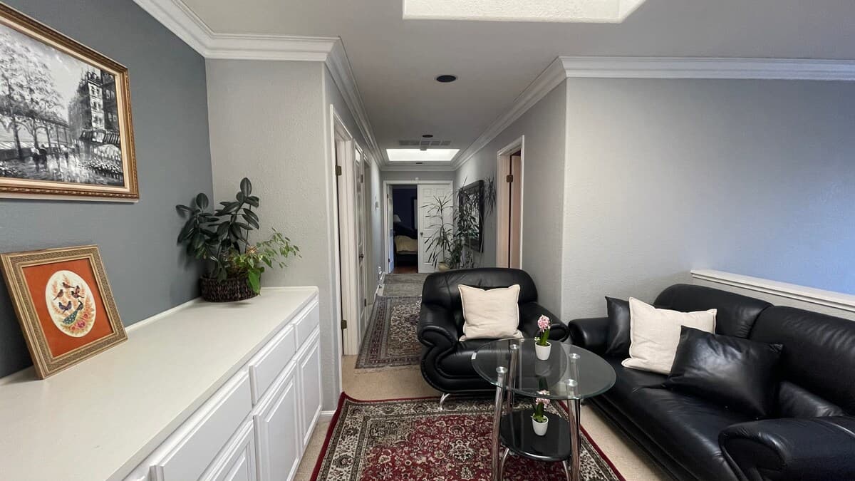 Home in West Menlo Park · ★4.89 · 5 bedrooms · 7 beds · 4 baths - Image 76