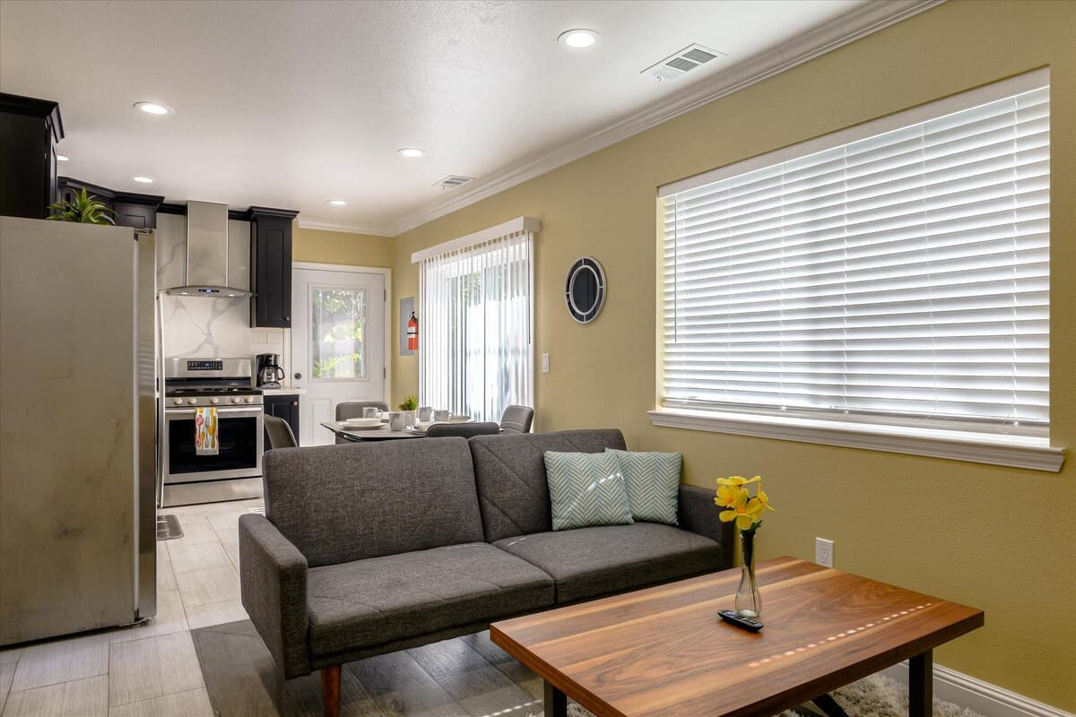 New 2019 Guesthouse, Heart of Silicon Valley - Photo 2