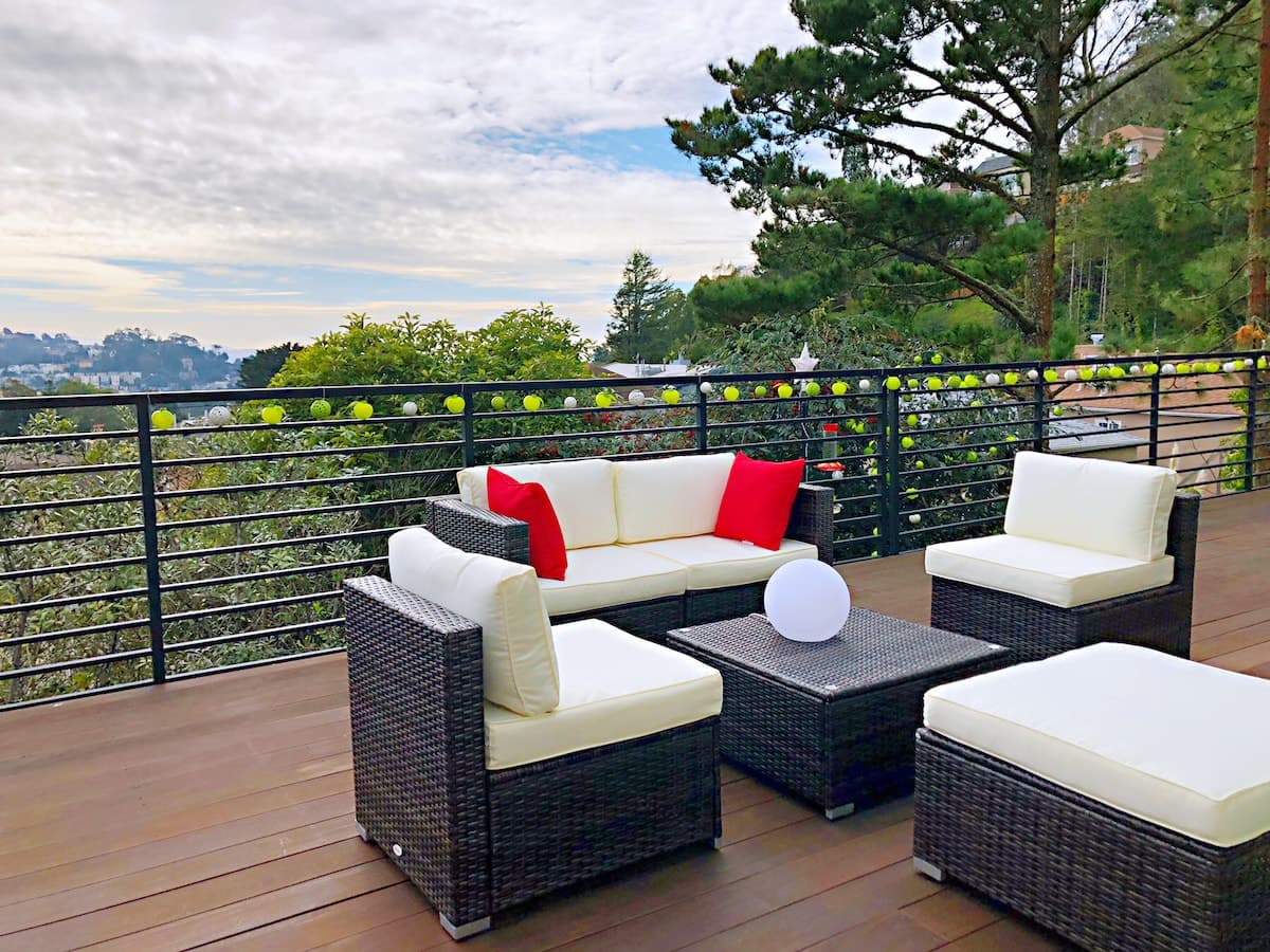 Villa in San Francisco · ★4.95 · 5 bedrooms · 6 beds · 3 baths - Image 22
