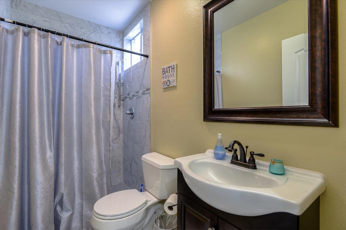 New 2019 Guesthouse, Heart of Silicon Valley - Photo 11