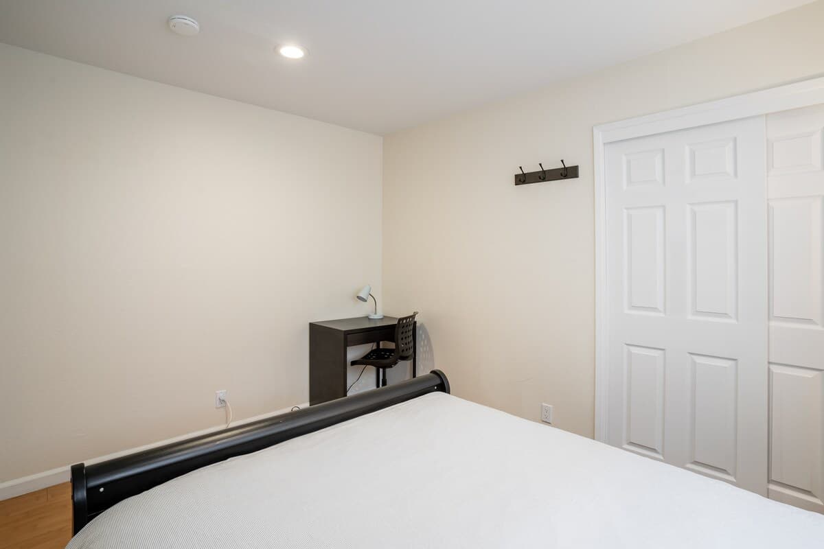 Renovated 2 BR Apt Near Mountain View Downtown - Image 48