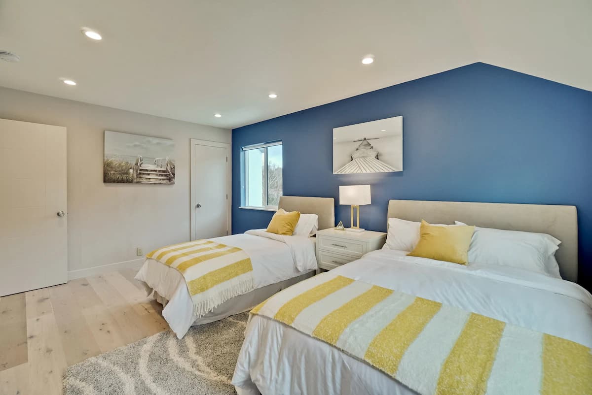 Home in Palo Alto · ★4.96 · 5 bedrooms · 7 beds · 4.5 baths - Image 30
