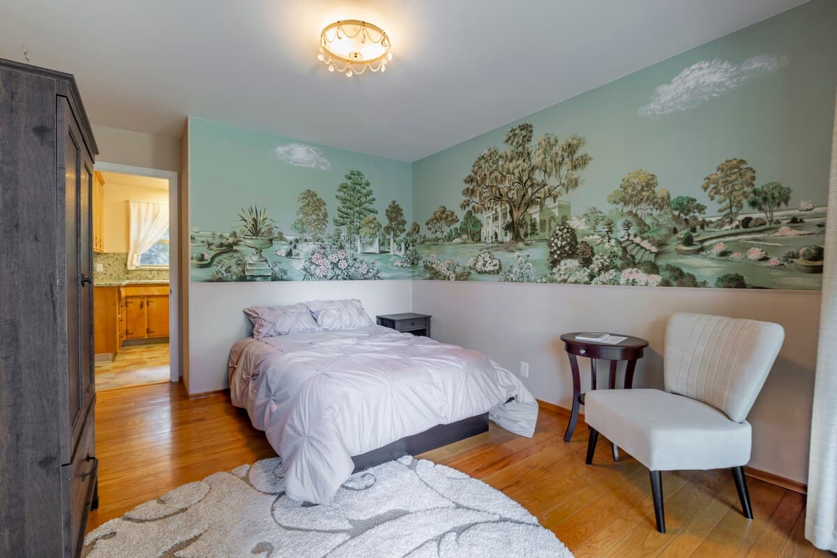 Home in Menlo Park · ★4.77 · 5 bedrooms · 6 beds · 3 baths - Image 26