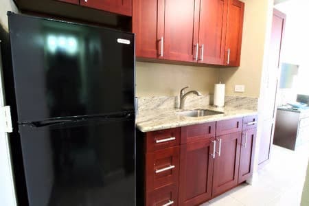 Condo in Honolulu · ★4.64 · Studio · 1 bed · 1 private bath - Image 10