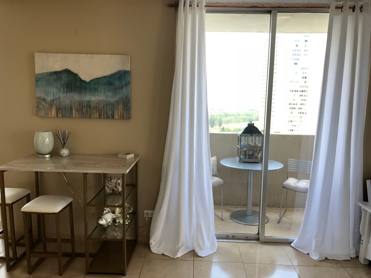 Condo in Honolulu · ★4.79 · Studio · 1 bed · 1 shared bath - Image 9