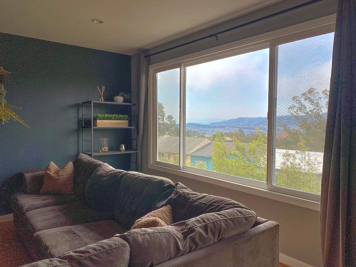 Modern Farmhouse with Panoramic Canyon Views - Photo 3