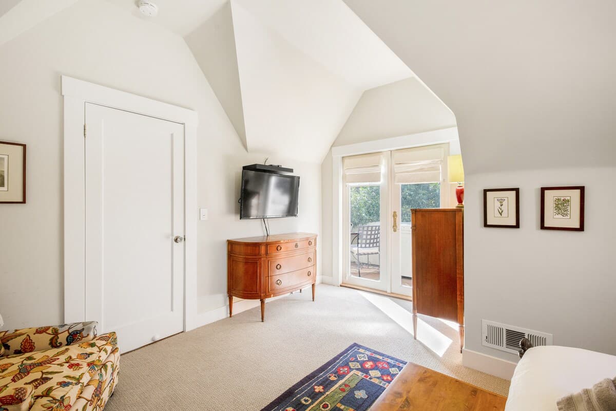 Tudor Gem Near Downtown Palo Alto & Stanford - Photo 22