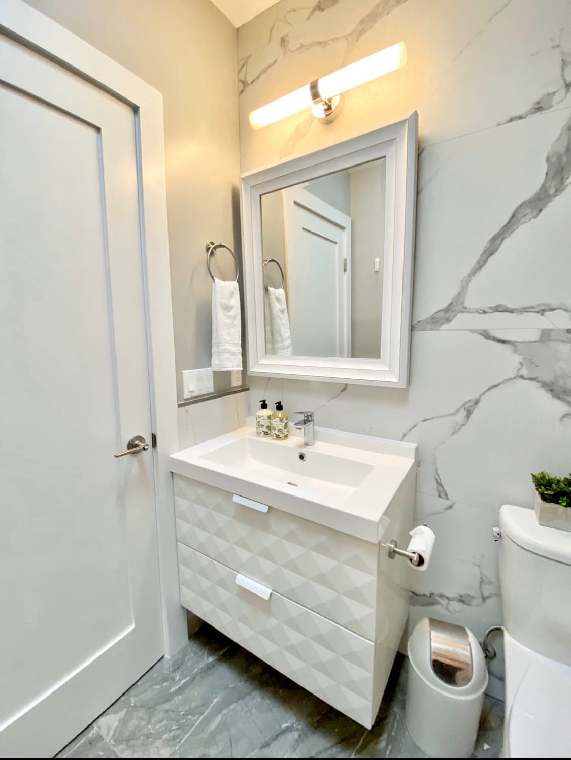 Home in Daly City · ★4.88 · 5 bedrooms · 8 beds · 2 baths - Image 55