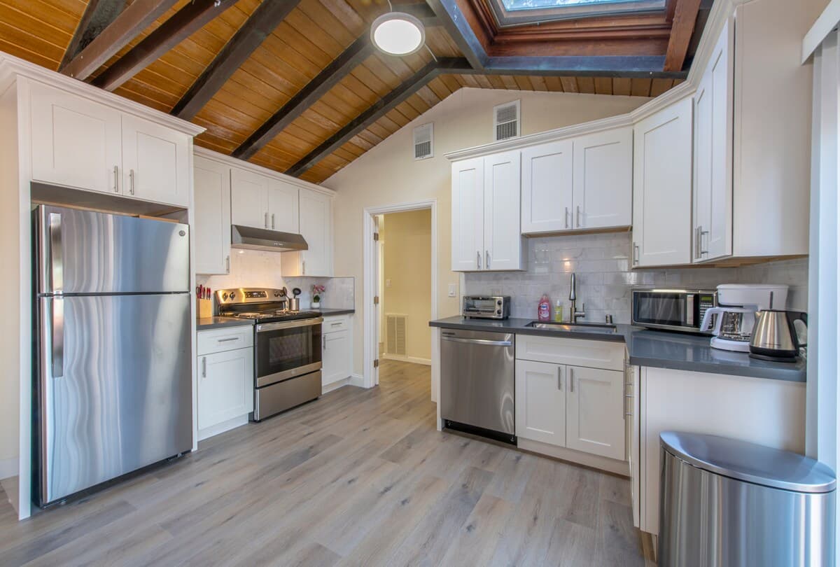 Menlo Park 6BR Near Facebook, 2 Kitchens - Photo 11
