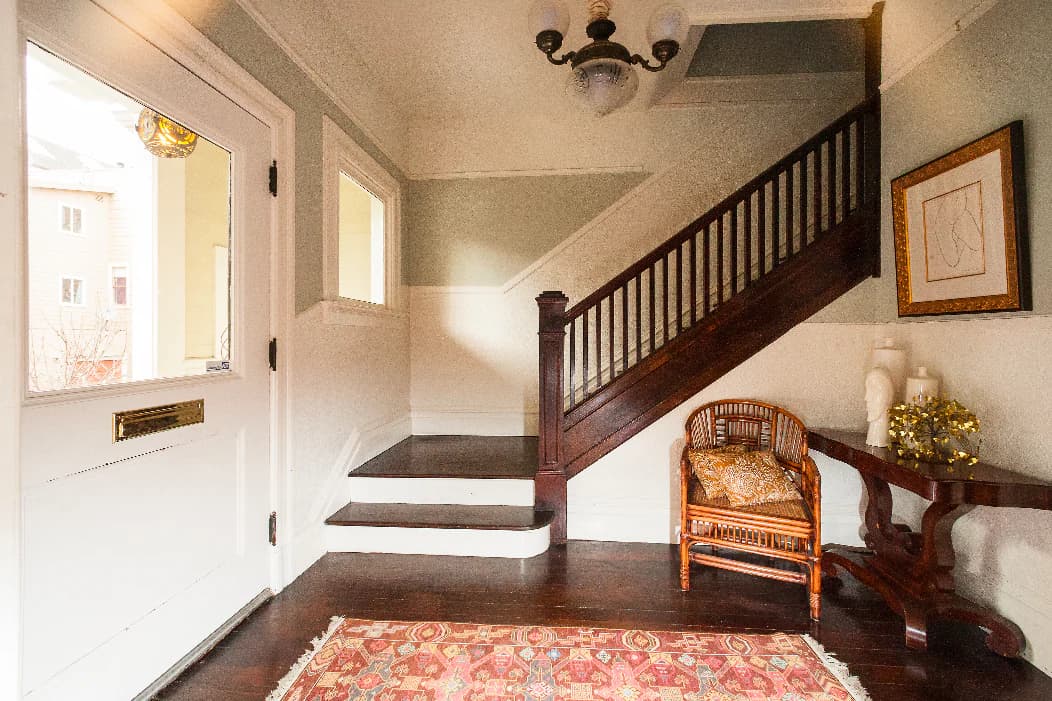 Edwardian Home, Private Garden, 2 Decks, Peloton - Photo 31