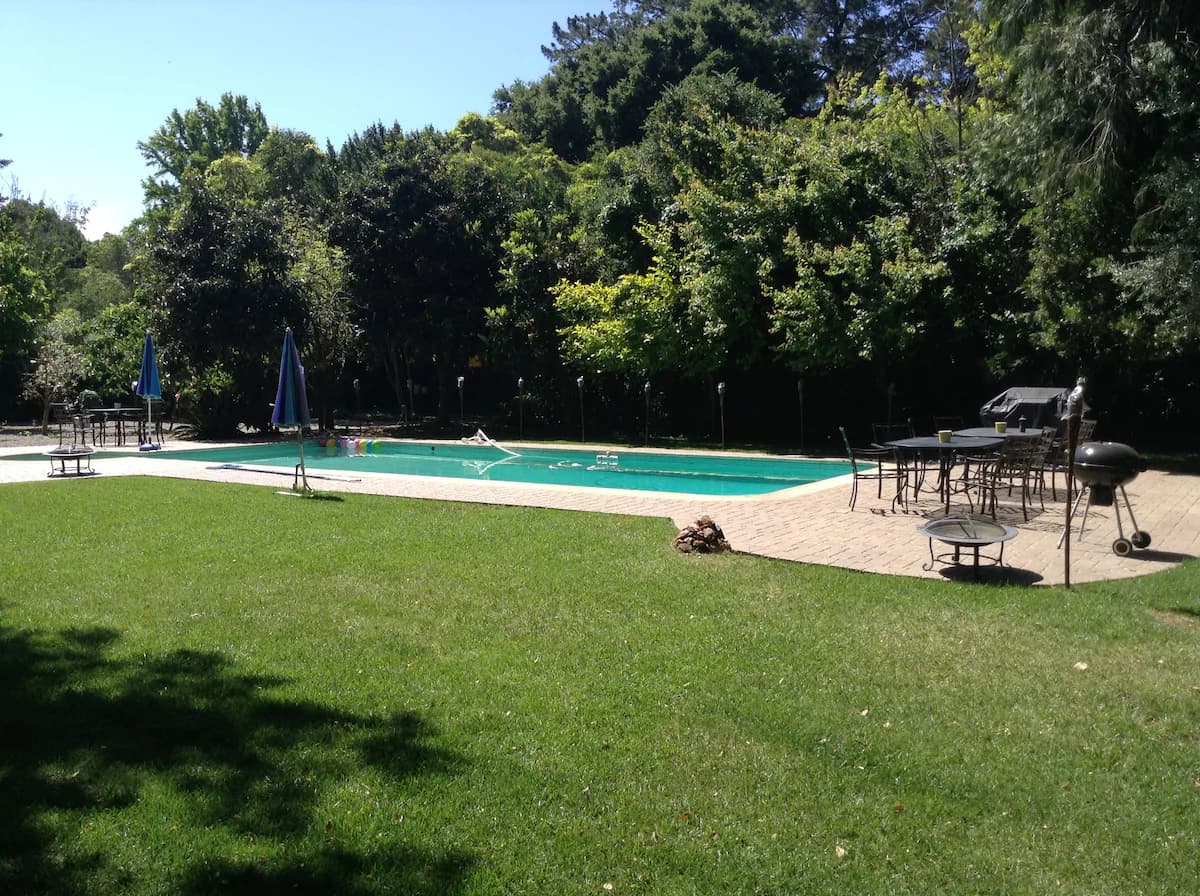 Private Resort Heated Pool, Sauna & Hot Tub - Photo 17