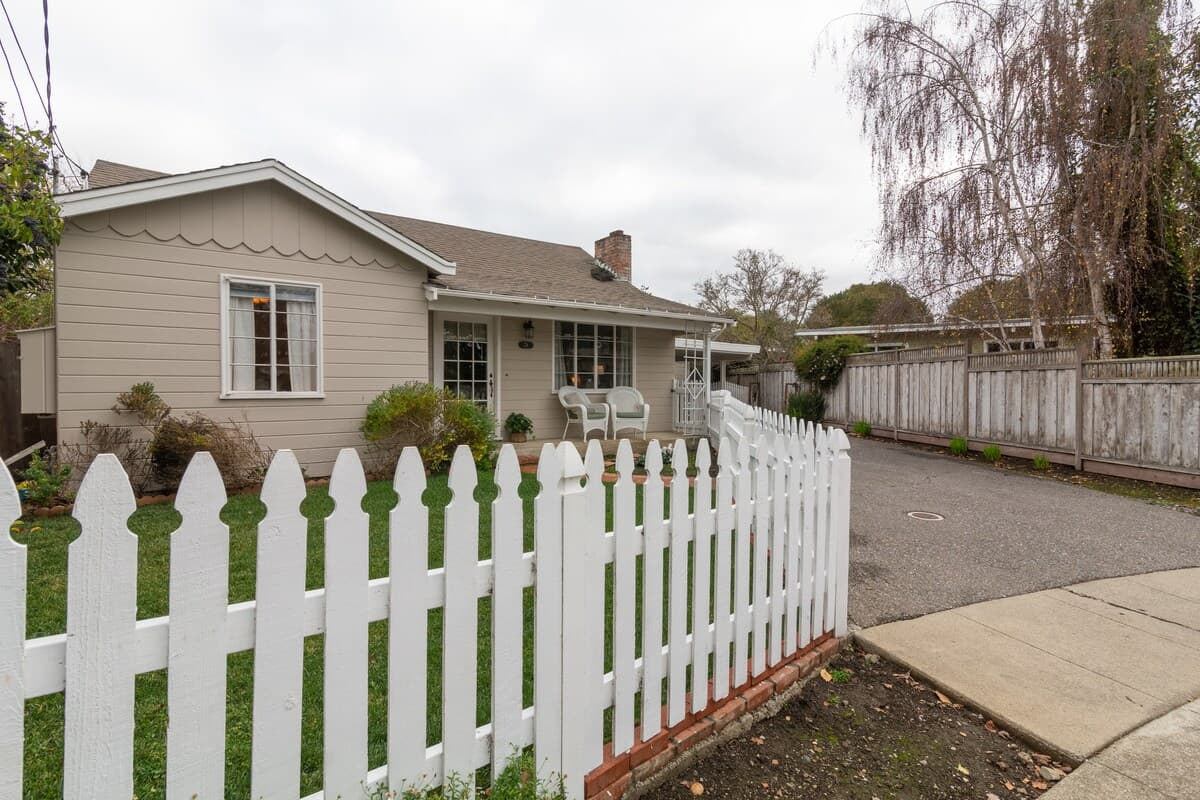 Home in Menlo Park · ★4.84 · 2 bedrooms · 3 beds · 1 bath - Image 27