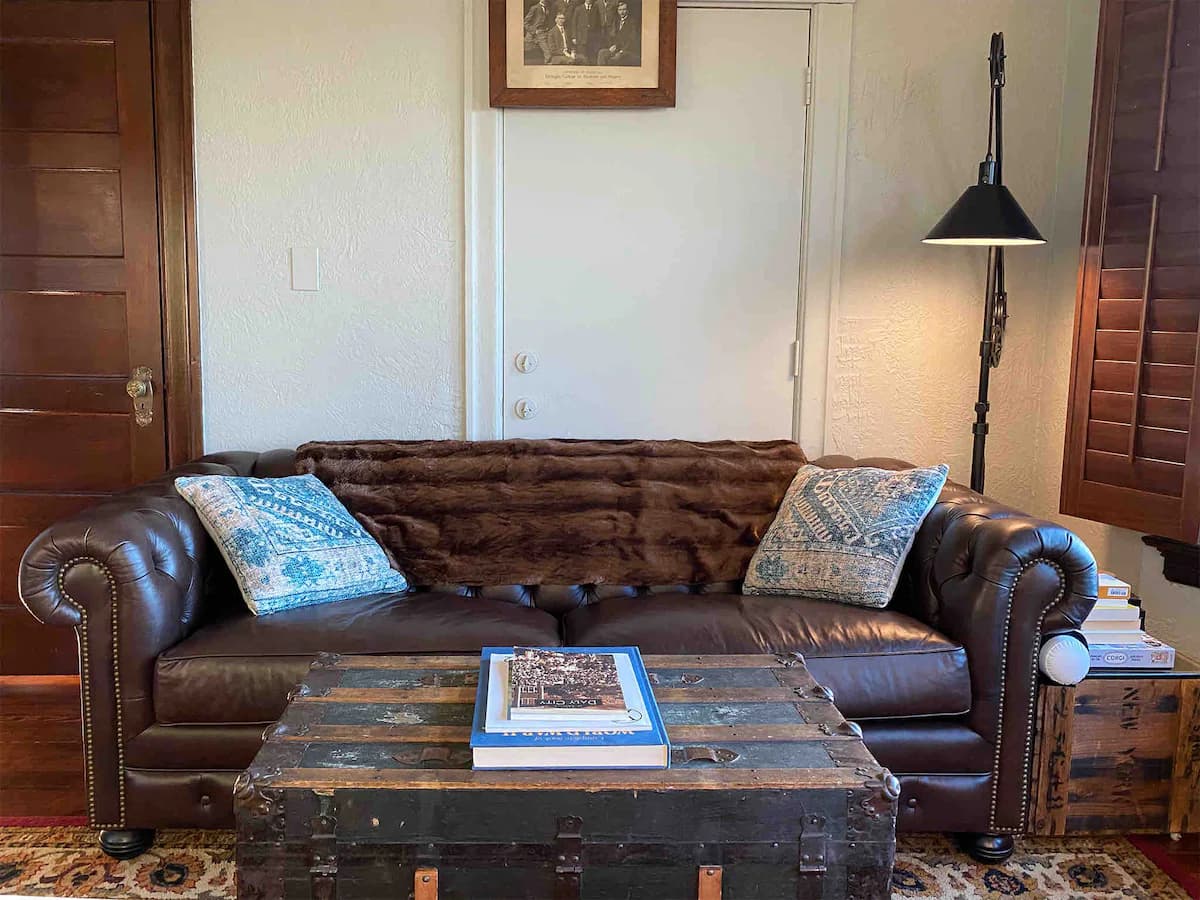 Home in Daly City · ★4.89 · 2 bedrooms · 3 beds · 2.5 baths - Image 2