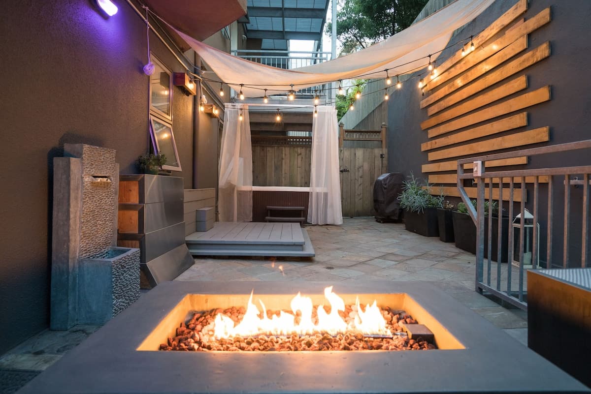 Private Hot Tub & Patio, Upper Market SF - Photo 1