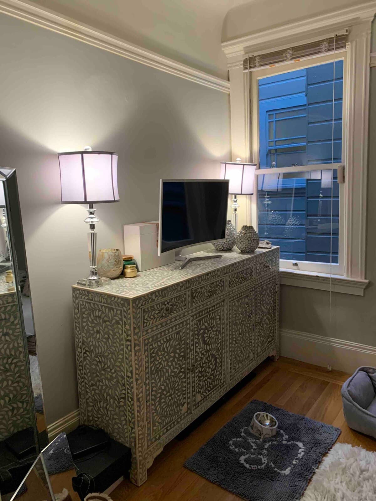 Charming Pacific Heights Condo with Parking - Photo 10