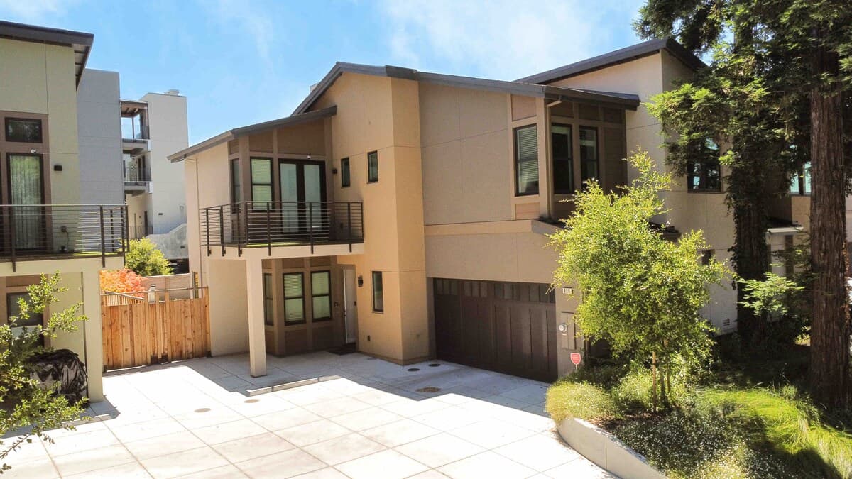2021 Luxury Home, Private Baths, Silicon Valley - Photo 2